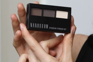 Große Überraschung, also mein Make-up mit der Augenbrauenschatten-Palette Nanobrow Eyebrow Powder Kit