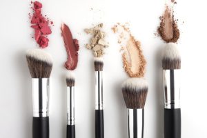 Beauty-Tricks: Wie trage ich mein Make-up auf?